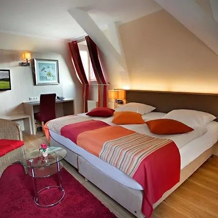Hotel Deutschherrenhof 3*