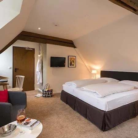 Hotel Deutschherrenhof 3*