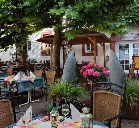 Deutschherrenhof 3* Tréveris